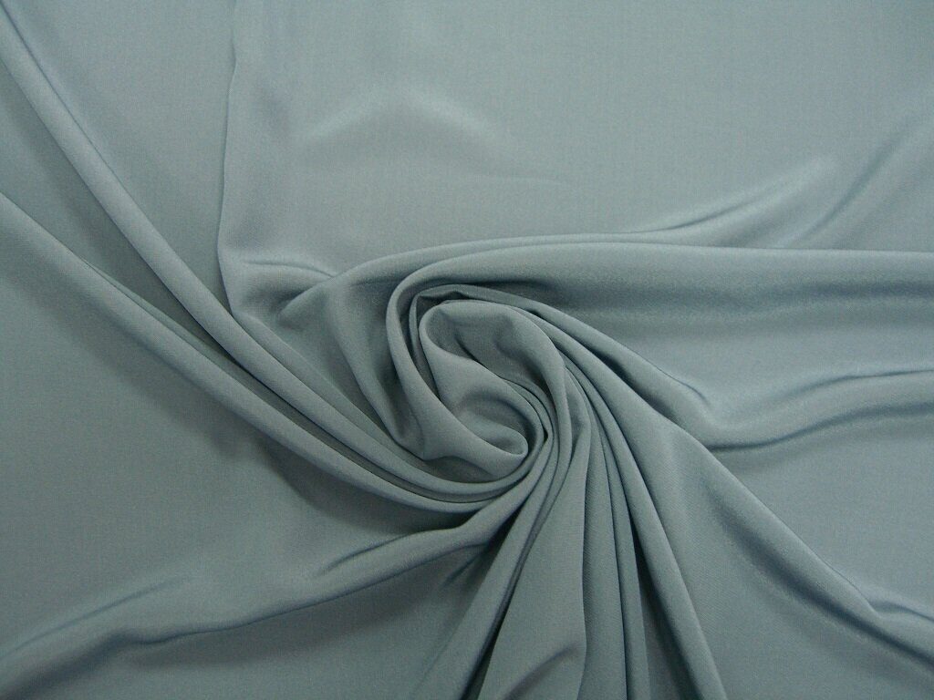 Плательно-блузочная ткань, крепдешин (шелк 100%), ширина 138 см.