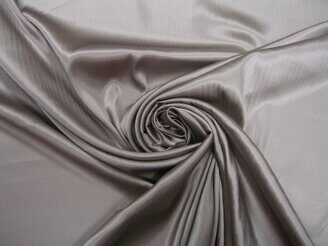 Атласный шёлк (шелк 95%, эл. 5%), ширина 135 см.