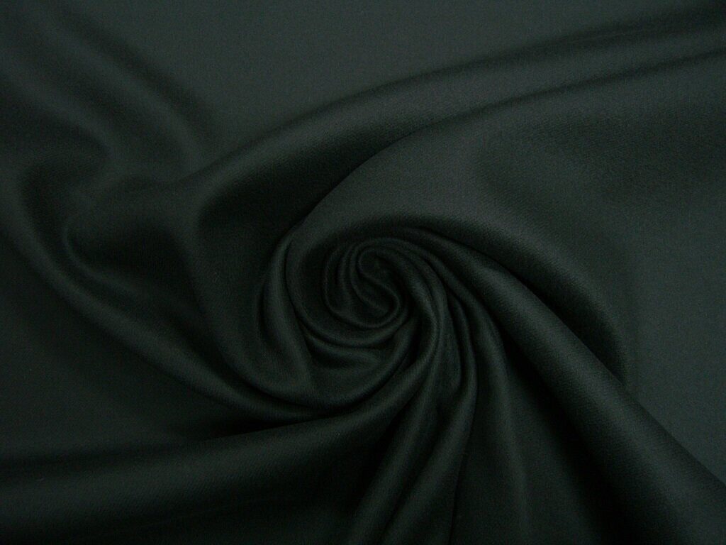 Пальтовая ткань, двухслойная (шерсть 50%, кашемир 50%), ширина 150 см.